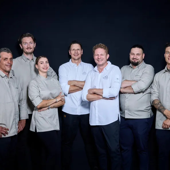 Team photo with Martin Klein, Martin Ebert and the Ikarus Team